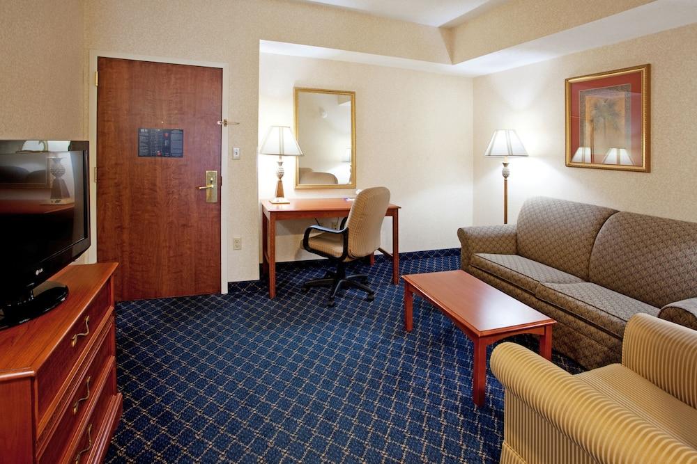 Holiday Inn Express & Suites Orangeburg By Ihg מראה חיצוני תמונה