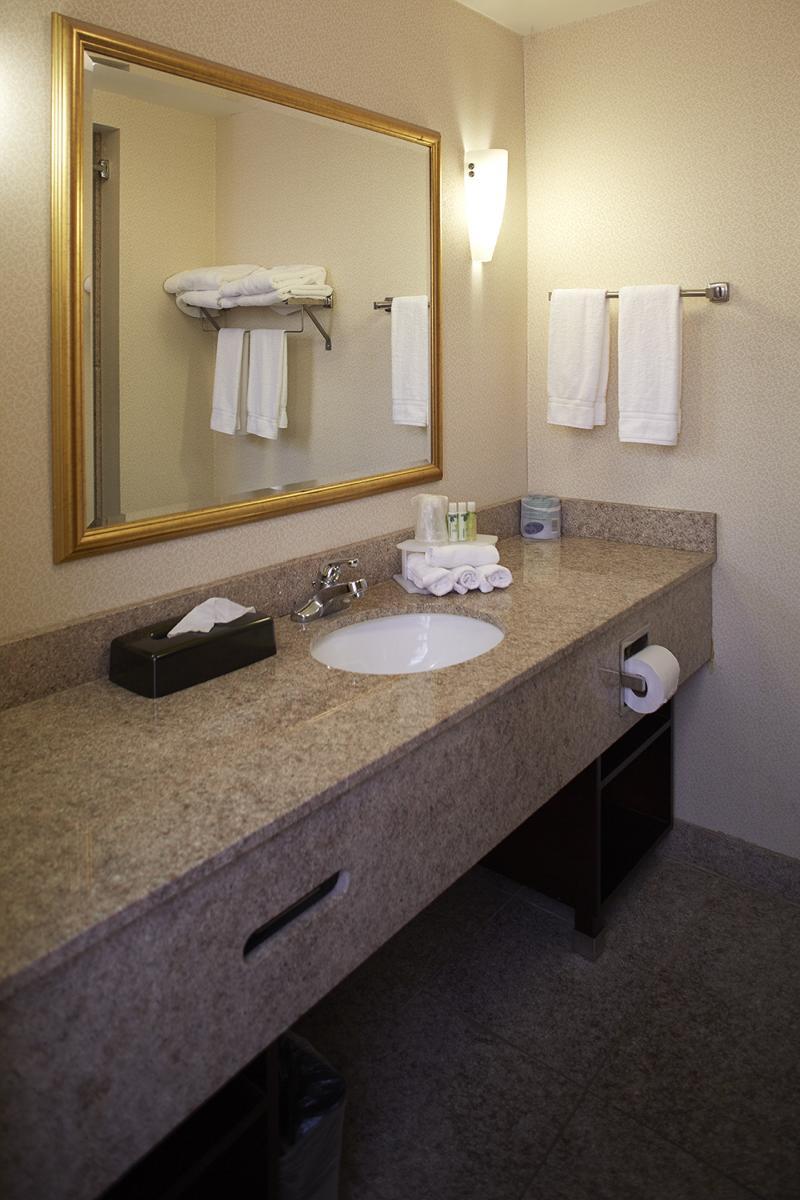 Holiday Inn Express & Suites Orangeburg By Ihg מראה חיצוני תמונה